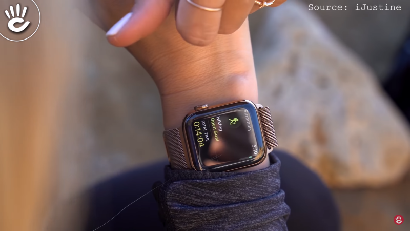 8 CÂN NHẮC trước chọn mua giữa smartwatch và đồng hồ truyền thống