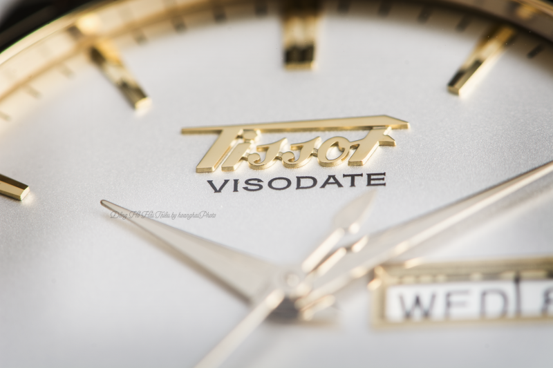 Logo Tissot Visodate được chế tác rất tinh xảo (TISSOT-T019.430.36.031.01)