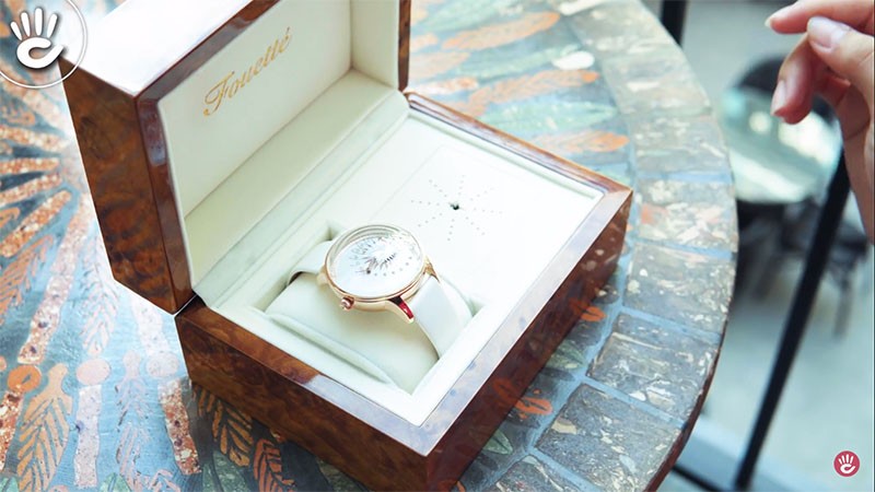 Chiếc đồng hồ đạt giải thiết kế đồng hồ danh tiếng của Hồng Kong