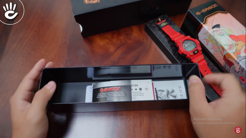 Trong hộp gồm đồng hồ G-Shock G7900SLG-4  và các thẻ bảo hành, hướng dẫn sử dụng - G-7900SLG-4DR