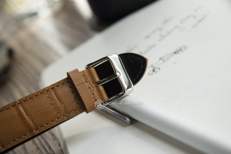 Dây đeo đồng hồ Casio MTP-E120LY được làm bằng da, có khâu viền chắc chắn - MTP-E120LY-7AVDF