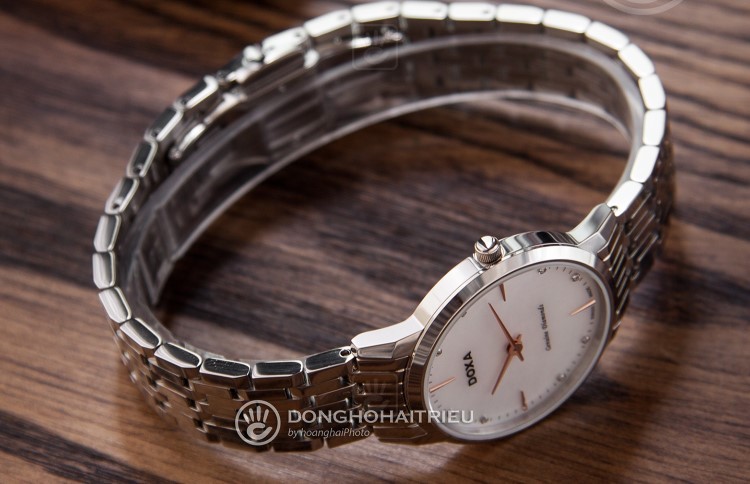 Review đồng hồ nữ Doxa D158SWH | Bộ sưu tập mặt xà cừ siêu đẹp-hình5