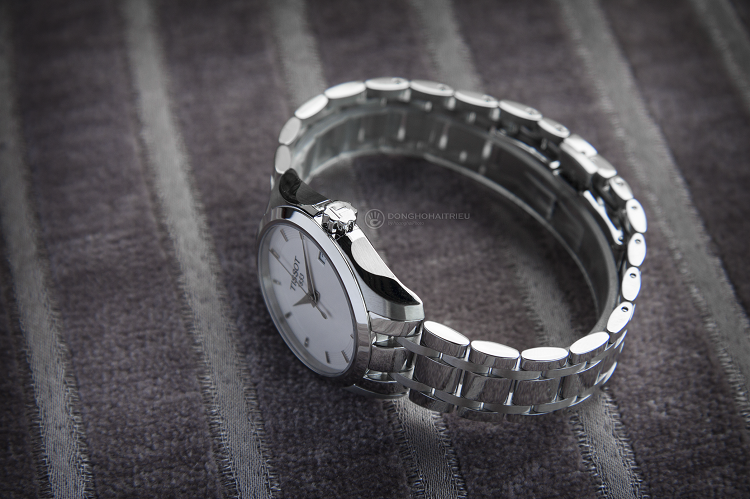 Tissot T035.210.11.011.00 chưa đến 10 triệu cho đồng hồ Thụy Sỹ hình 2