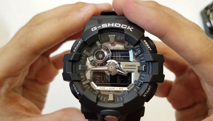  G-Shock GA-710-1ADR hình 1