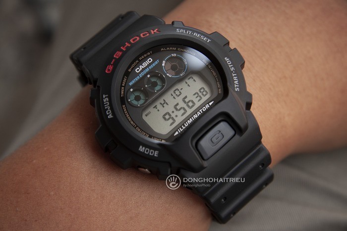 Đồng hồ điện tử được tích hợp đa chức năng từ G-Shock DW-6900-1VDR - Ảnh: 1