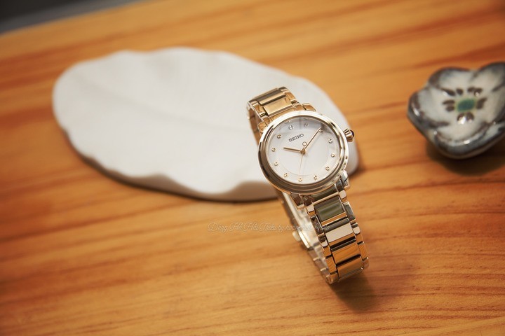 Đồng hồ Seiko SRZ482P1 Thiết kế thanh mãnh đính đá sang trọng - Ảnh: 2