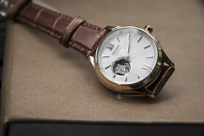 Tone vàng cổ điển với đồng hồ Orient RA-AG0024S10B-ảnh 1