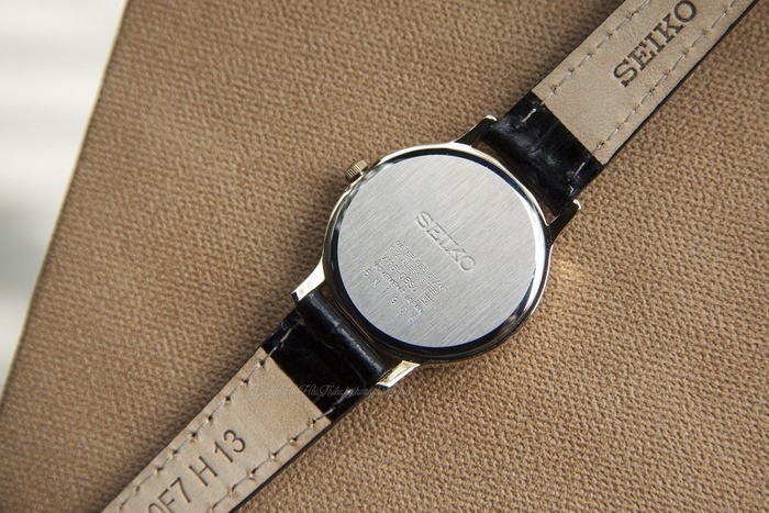 Review đồng hồ Seiko SUP304P1 cọc số la mã trên nền trắng dây da - Ảnh 4