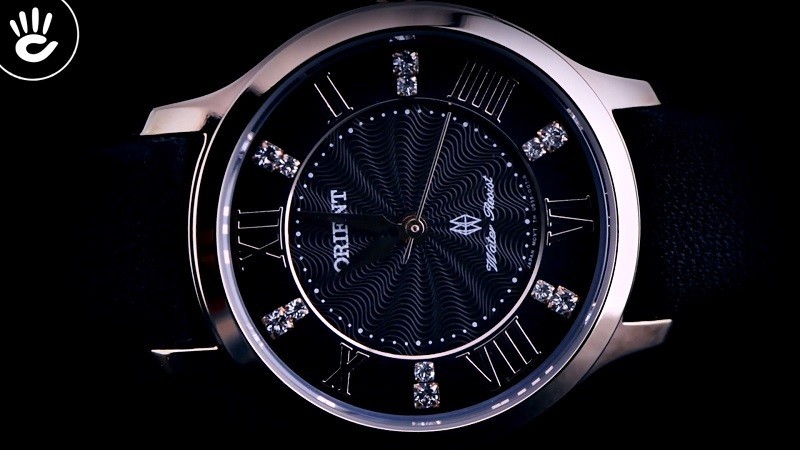 Review đồng hồ Orient FUB9B001T0: Mặt kính Sapphire bền bỉ-4