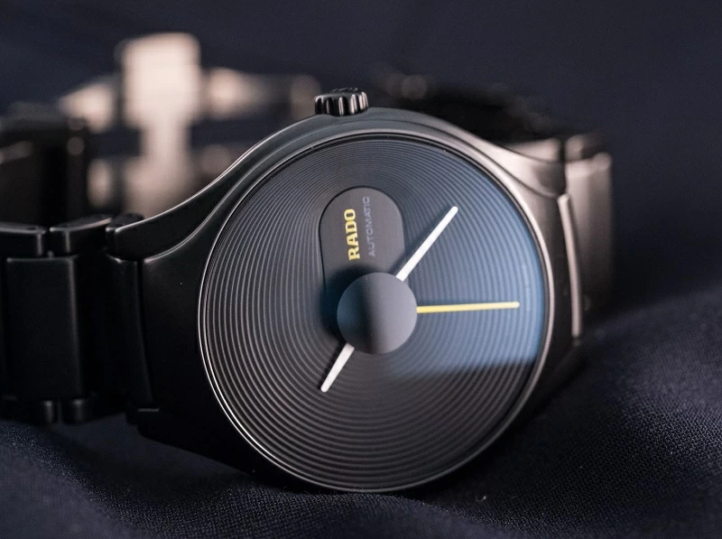 Đồng hồ Rado có giá bao nhiêu khi được ứng dụng Plasma High-Tech Ceramic