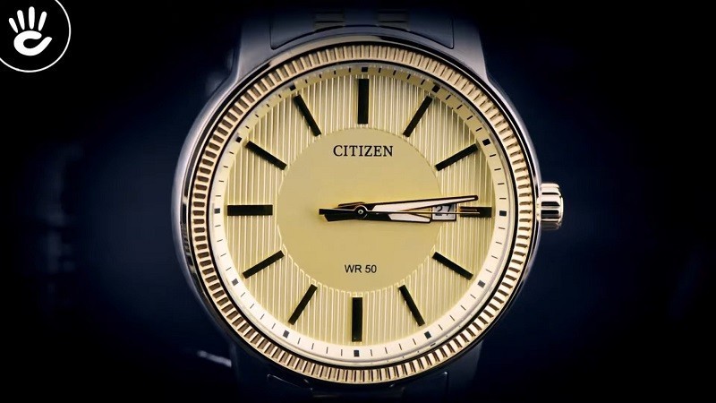 Review đồng hồ Citizen BI1088-53P: Kim phủ dạ quang nổi bật-2