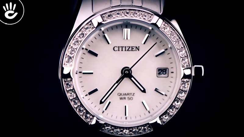 Đồng hồ Citizen EU6060-55D: Niềng đính đá pha lê lấp lánh-2