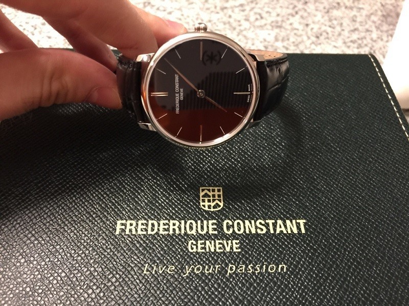 Đồng hồ Frederique Constant FC-200G5S36: Cọc số mỏng tinh tế-5